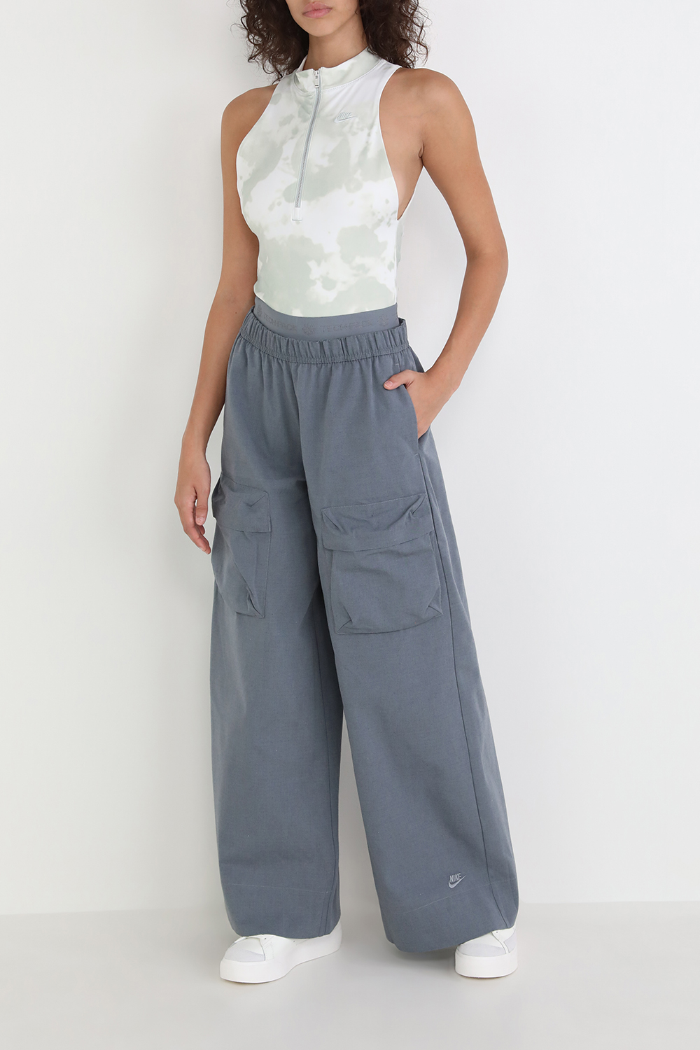 מכנסיים ארוכים מתרחבים